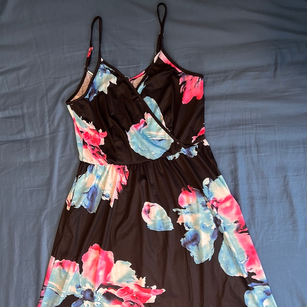 Summer dress New. Stretch Sz L
